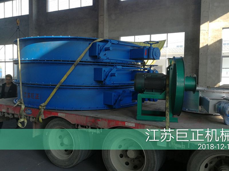 廈門(mén)客戶(hù)訂購(gòu)的擋板門(mén)驗(yàn)收合格，發(fā)貨準(zhǔn)備中