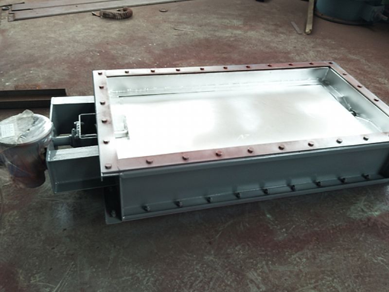 矩形擋板門（寬14M）制作完工，車間一覽